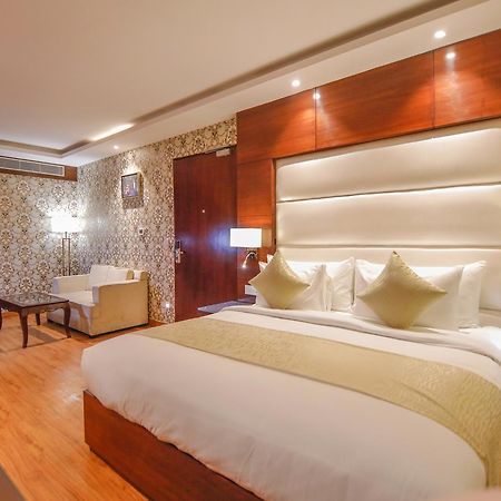 The Grand Parisian Hotell Delhi  Exteriör bild