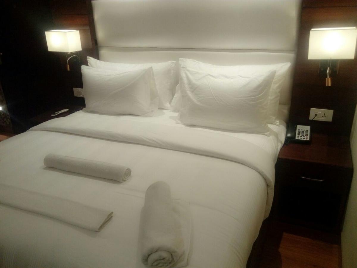 The Grand Parisian Hotell Delhi  Exteriör bild