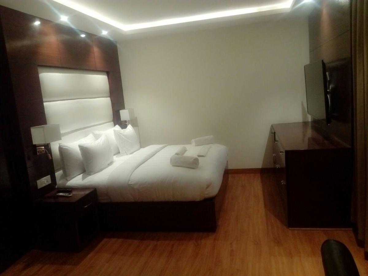 The Grand Parisian Hotell Delhi  Exteriör bild