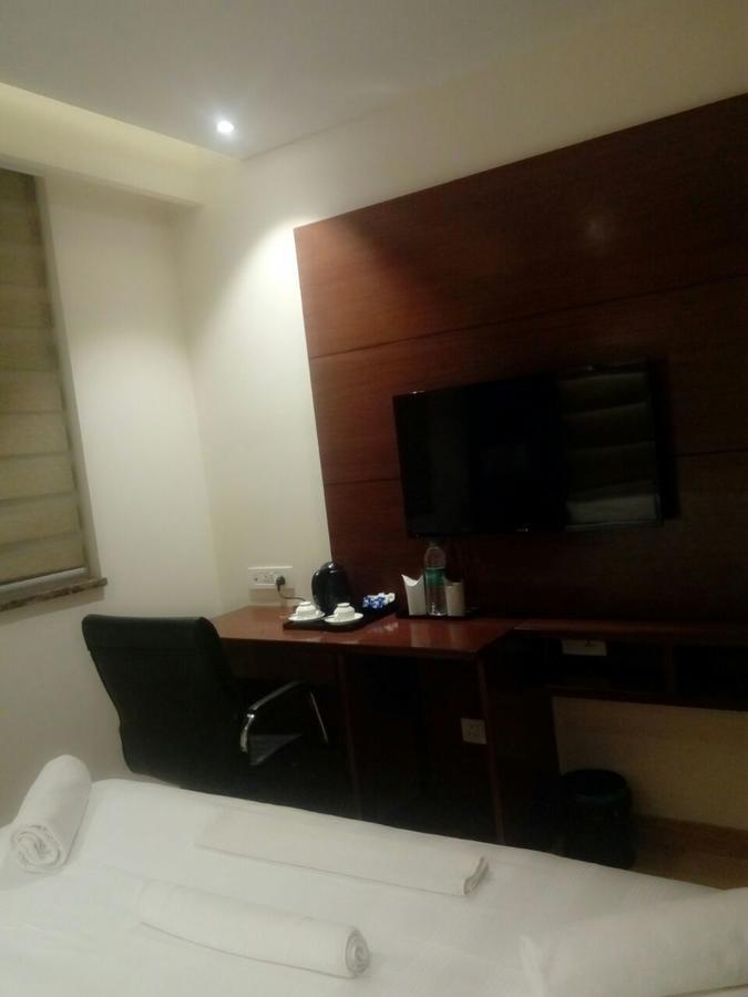 The Grand Parisian Hotell Delhi  Exteriör bild