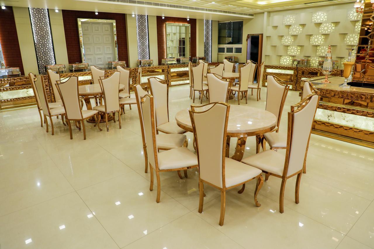 The Grand Parisian Hotell Delhi  Exteriör bild