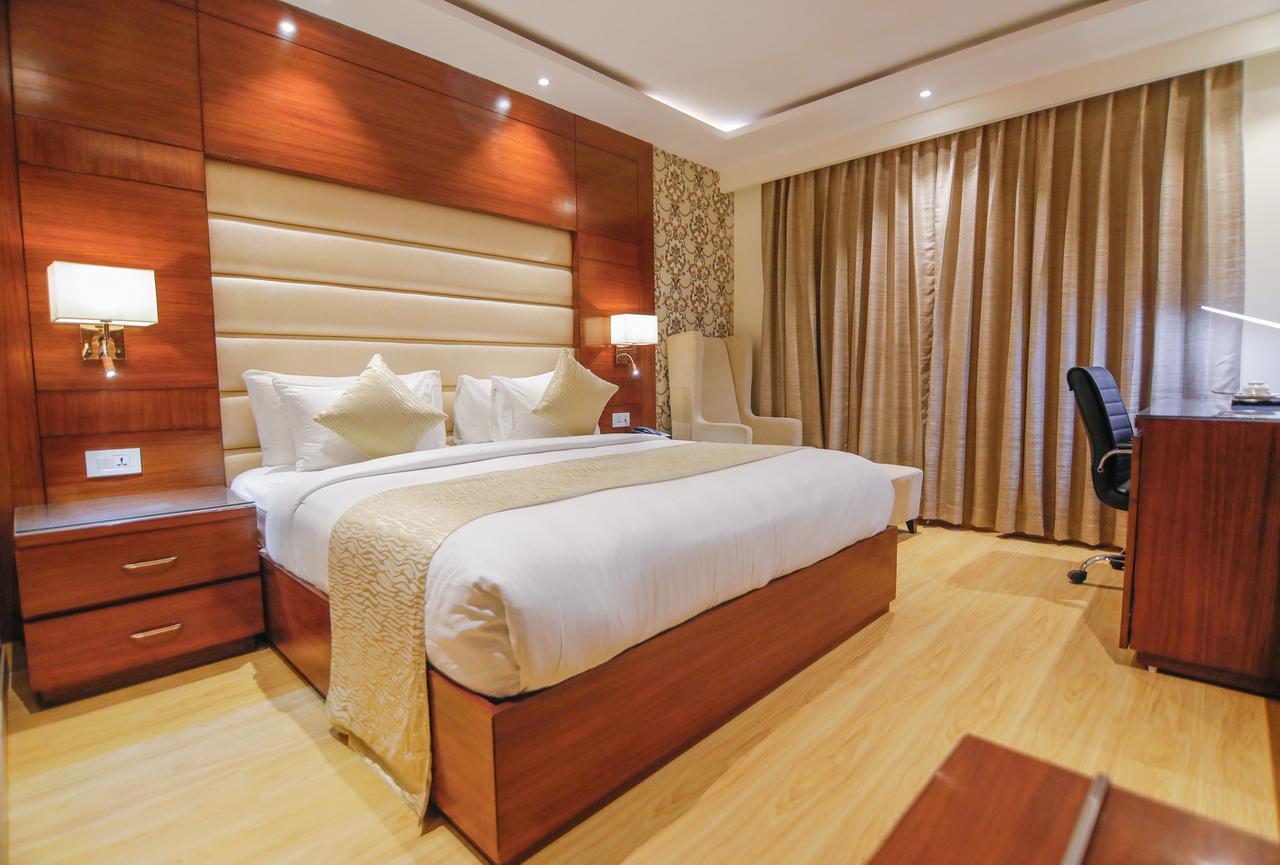 The Grand Parisian Hotell Delhi  Exteriör bild