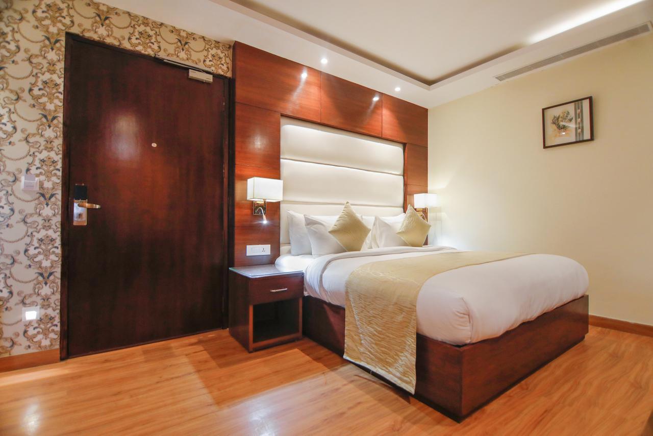 The Grand Parisian Hotell Delhi  Exteriör bild