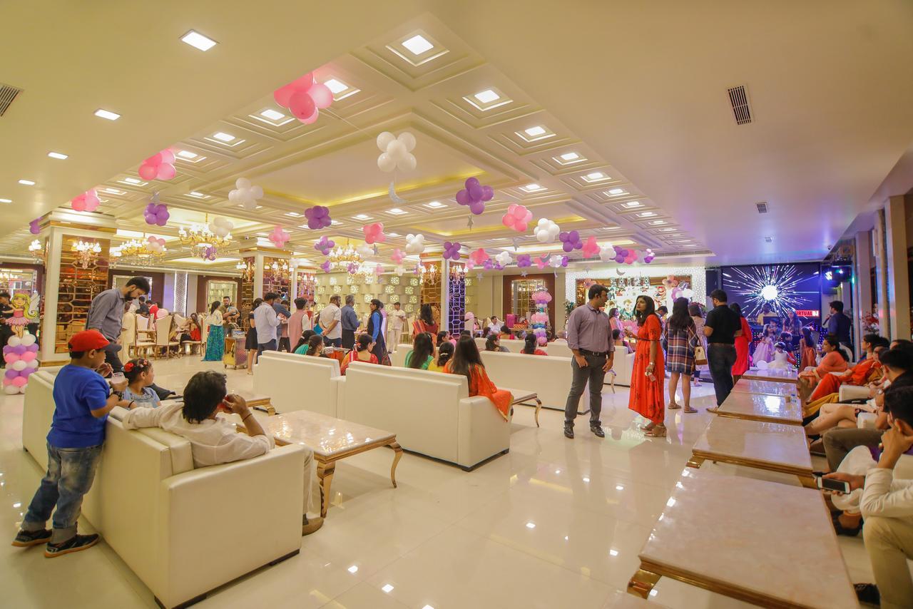 The Grand Parisian Hotell Delhi  Exteriör bild