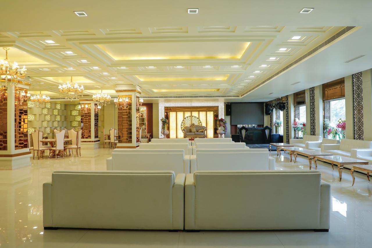 The Grand Parisian Hotell Delhi  Exteriör bild