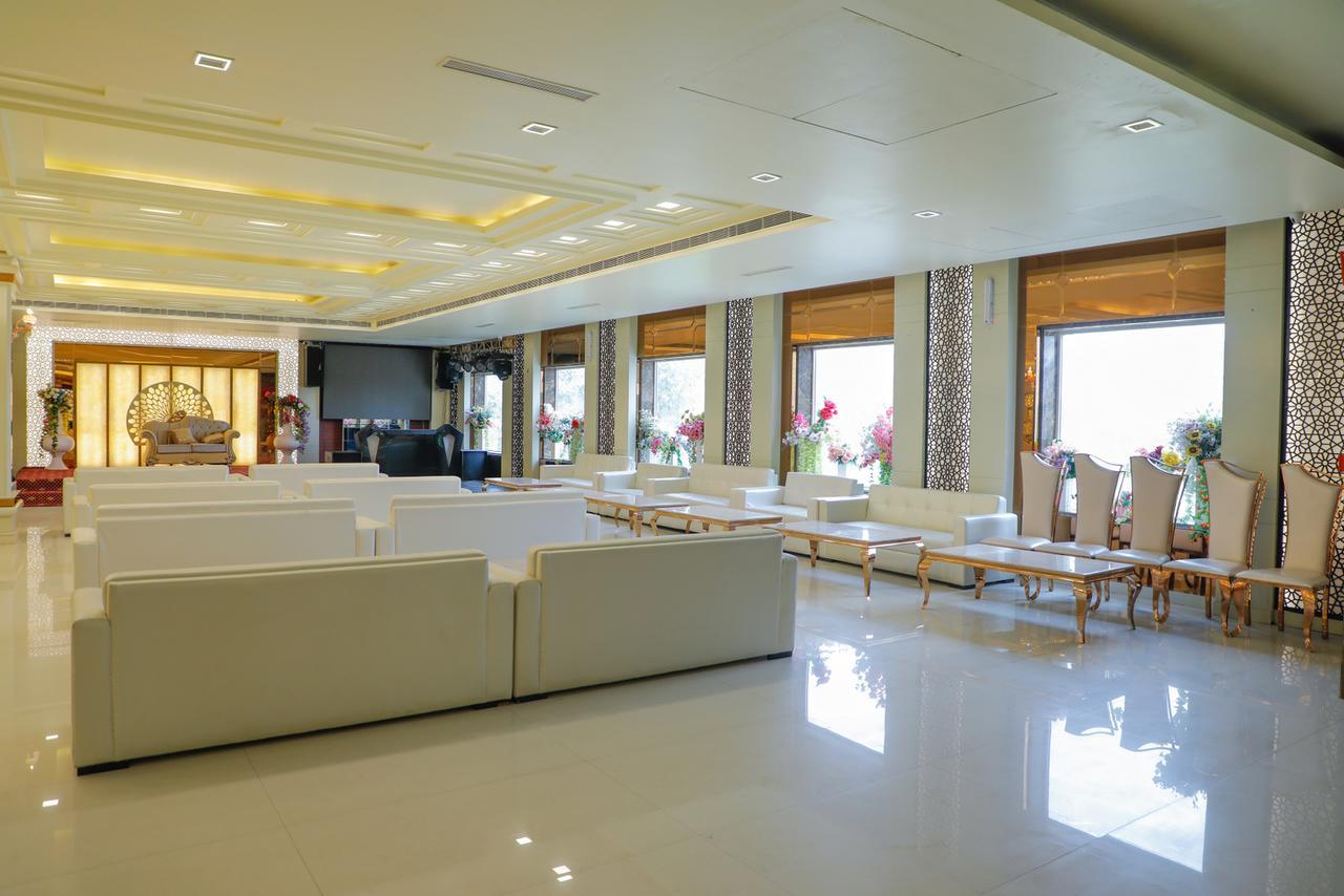 The Grand Parisian Hotell Delhi  Exteriör bild