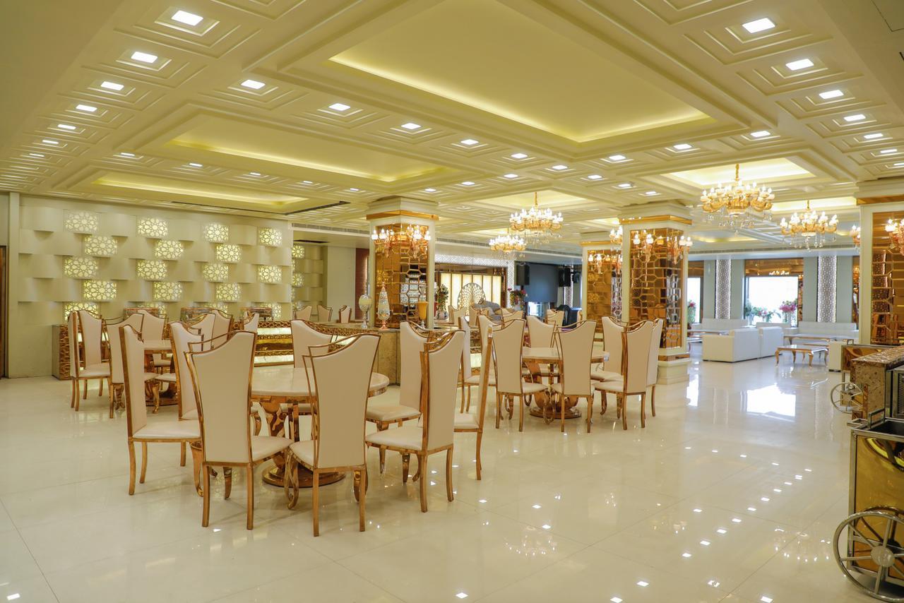 The Grand Parisian Hotell Delhi  Exteriör bild